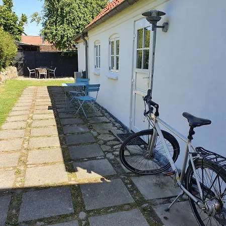 Slotsgaardens Hus Jels